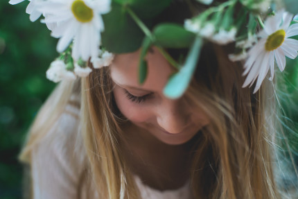 Sydney photographer - girl with a flower crown